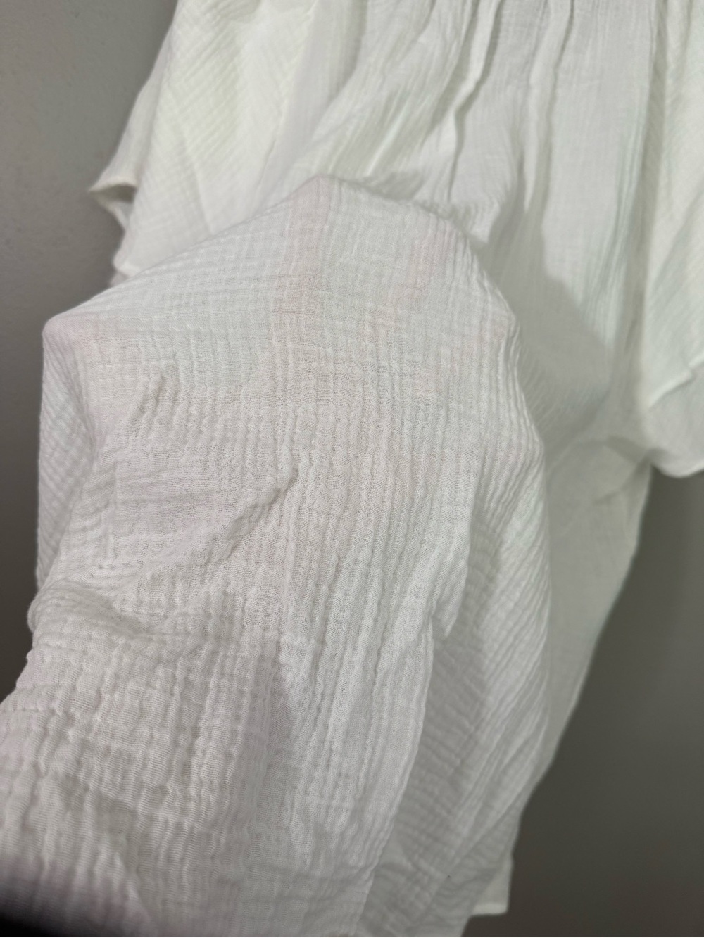 Cynthia Rowley White Gauze Flutter Sleeve Peasant Top - Picture 4 of 7